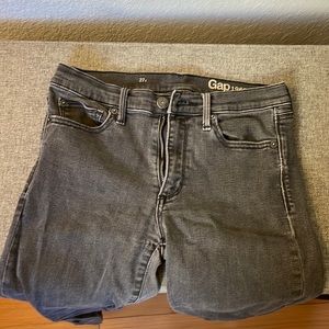Gap Skinny Frayed Ankle Jeans